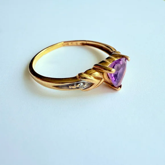 14K Yellow Solid Gold .55 CT Amethyst Shape Heart Natural Diamond Love Band Ring - Picture 2 of 11
